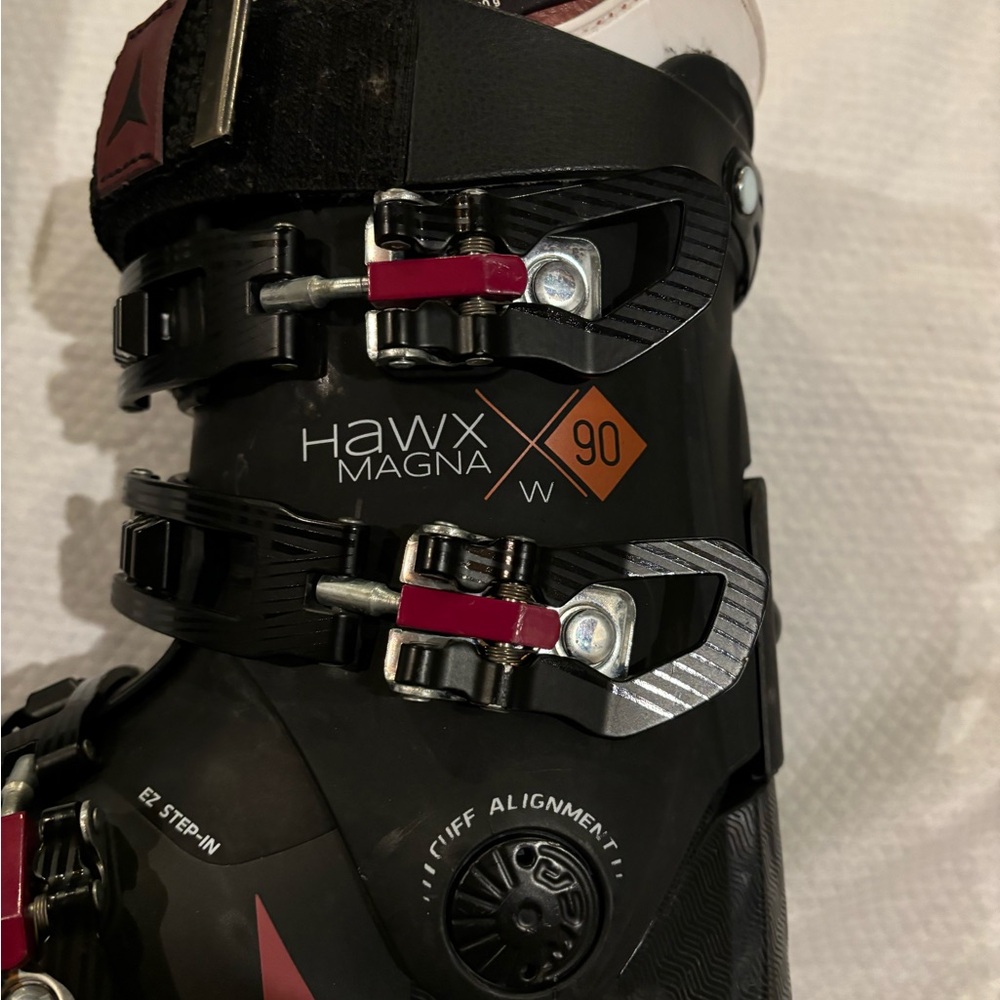 Atomic Hawx Magna 90 W Ski Boots